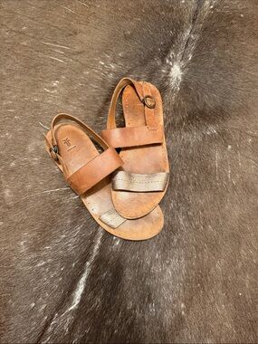 Frye Tan Brown Leather Two-Strap Sandals with Metallic Toe Accent